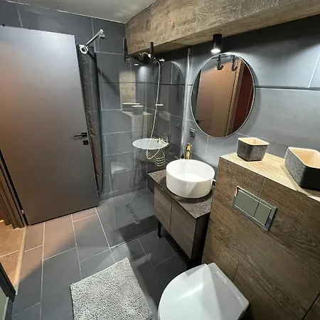 Retro Retreat - For 2 With Free Parking Апартаменты