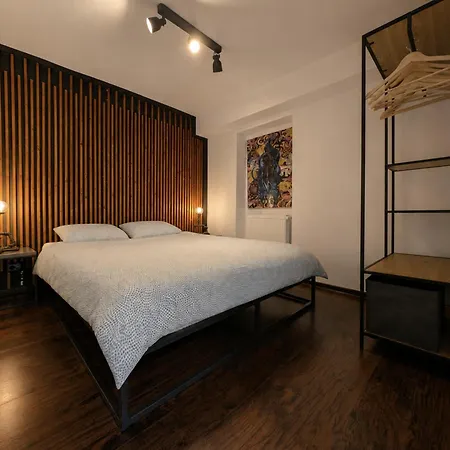 아파트 Retro Retreat - 1 Bedroom For 2, Kitchenette, Free Street Parking & Self Check-in *